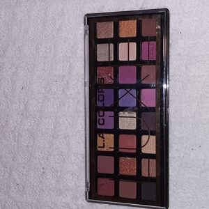 Eyeshadow pallete